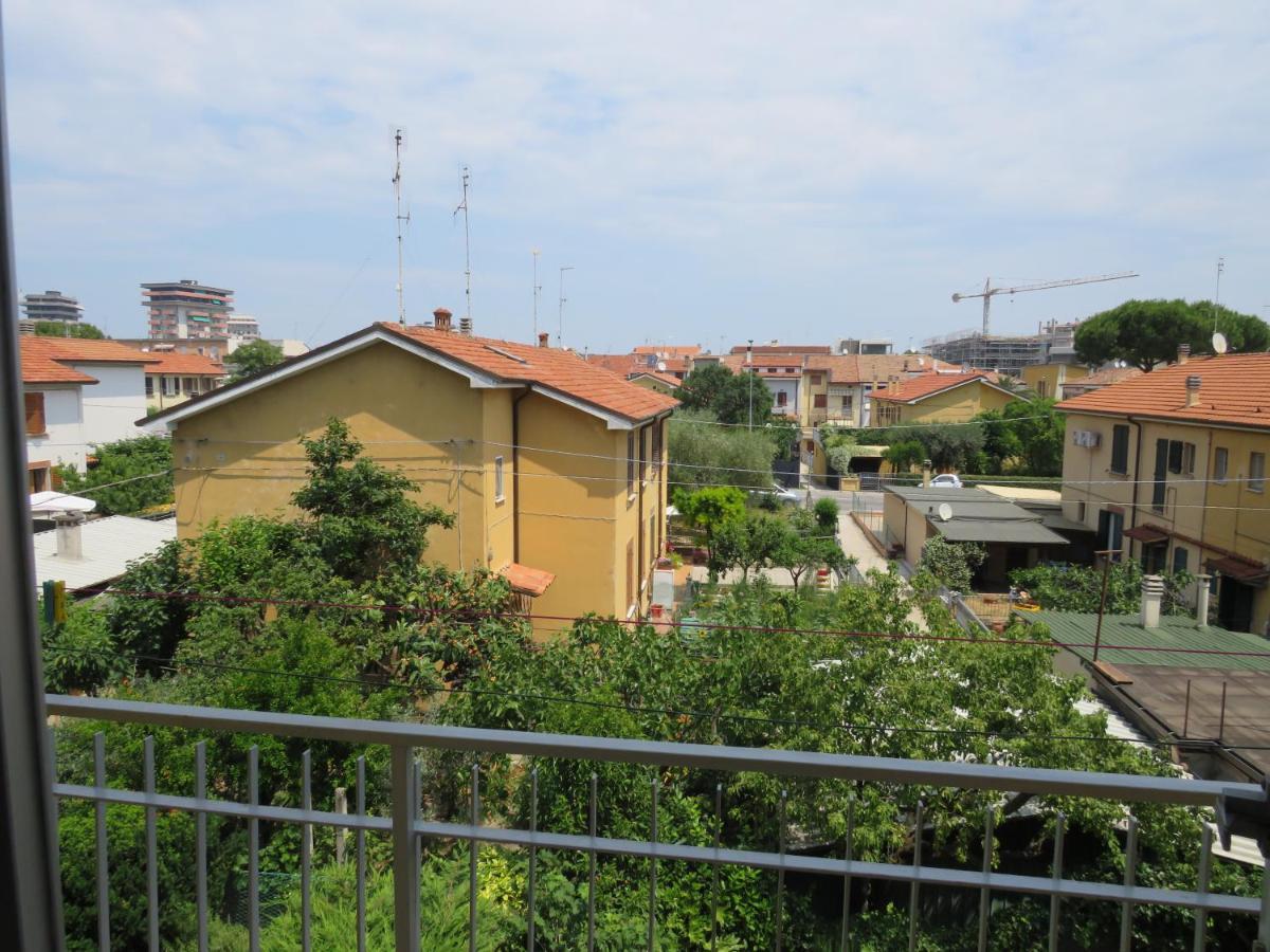 La Baia Di Lori Apartment Pesaro Exterior photo